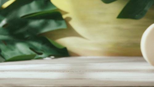 一到夏天就只剩半条命,一到夏天又把命交给了空调