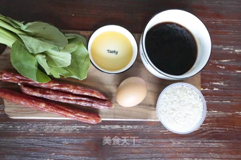 10分钟搞定的懒人焖饭有肉有菜 (懒人焖饭一锅就搞定重点是巨好吃)