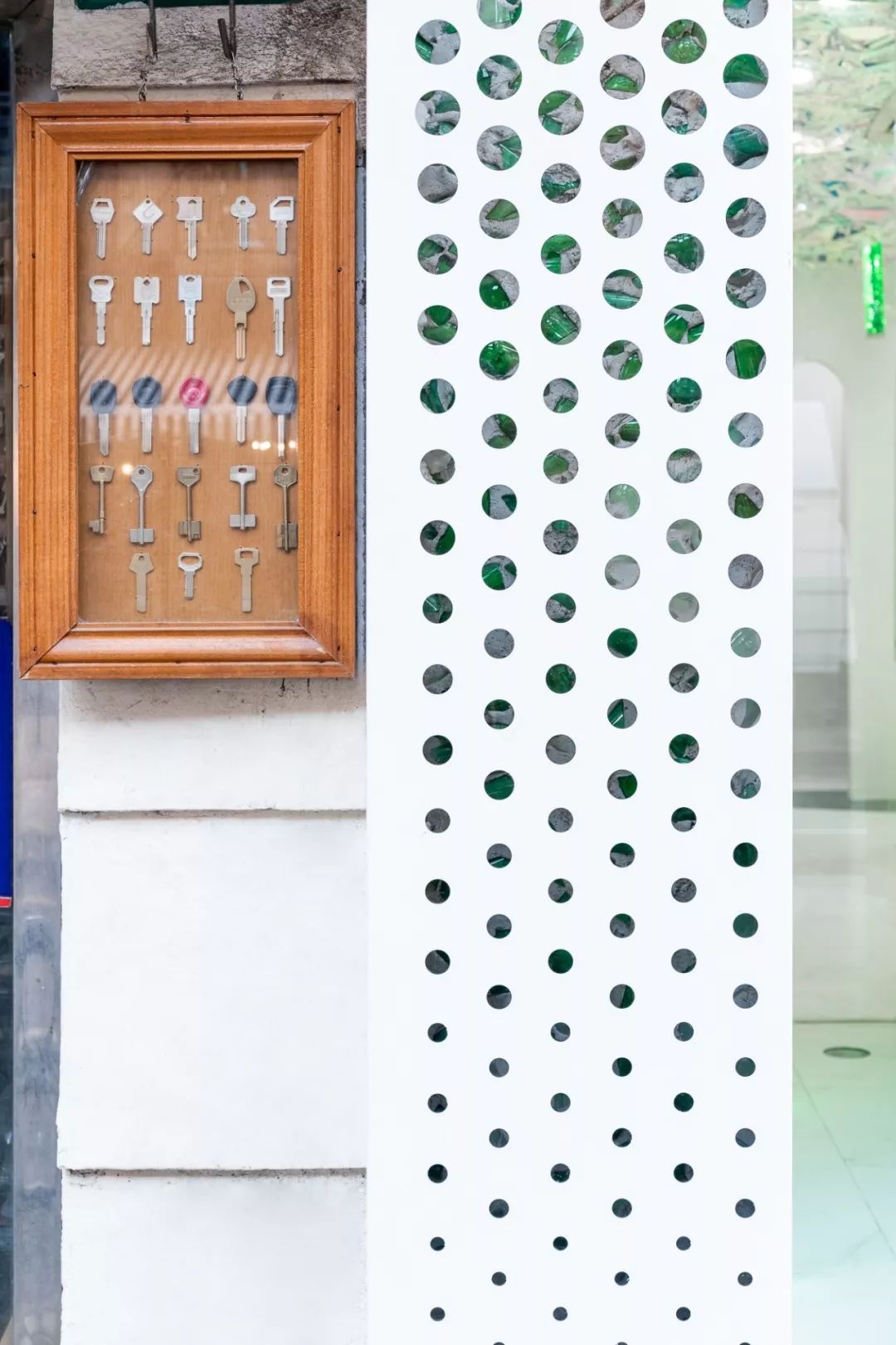 夏天来喝夏天的一杯奶茶,夏天在森林里喝咖啡