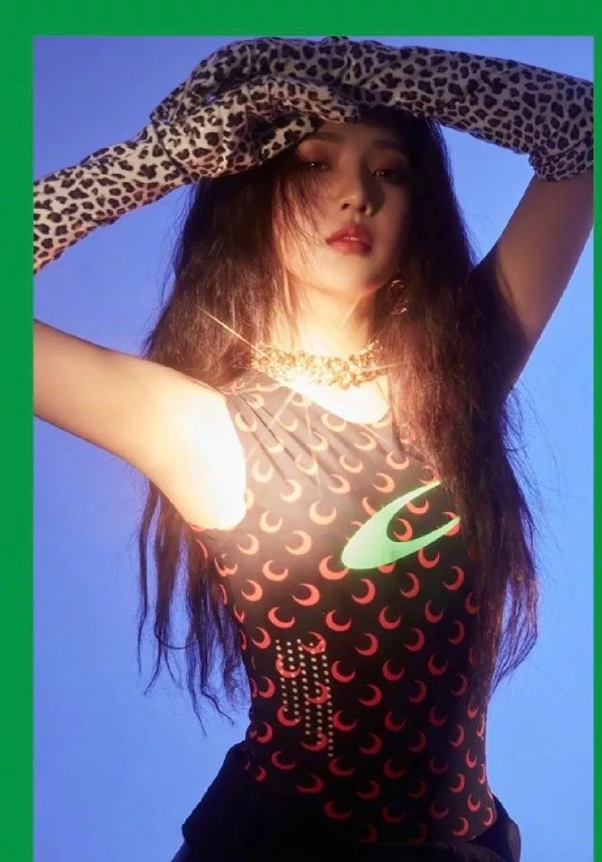 redvelvet回归概念照怪诞,redvelvet回归pose