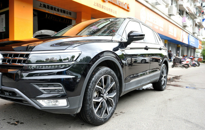 途观l换胎视频,途观l换胎