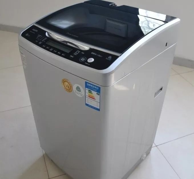 洗衣机里加上它陈年污垢全出来了,洗衣机污垢和霉菌危害