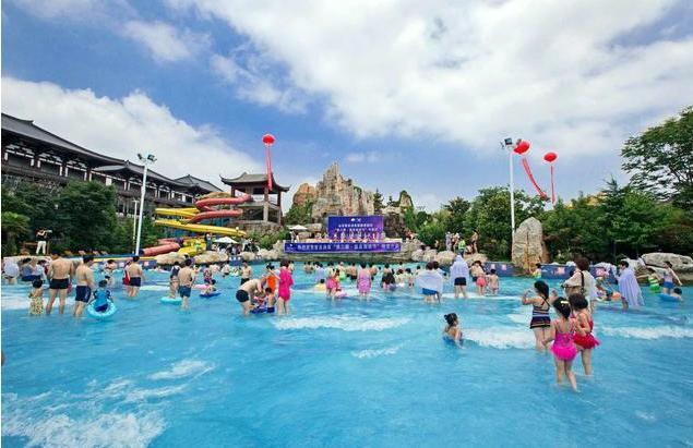 智圣汤泉一日游,炎炎夏日不用出门也能遨游世界