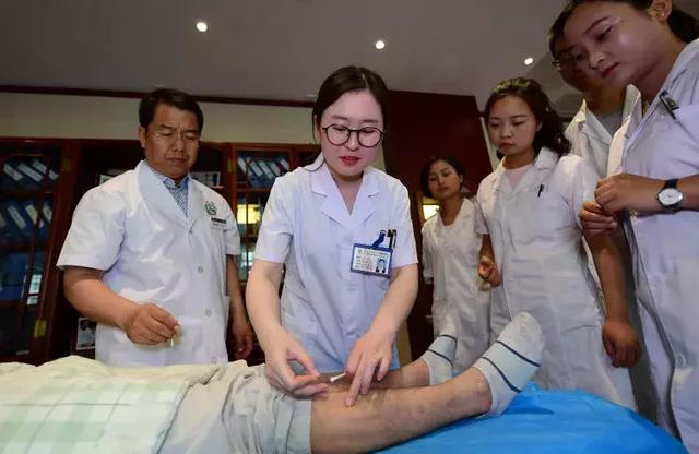 填志愿最新10种专业,高考填志愿所谓的好专业是什么