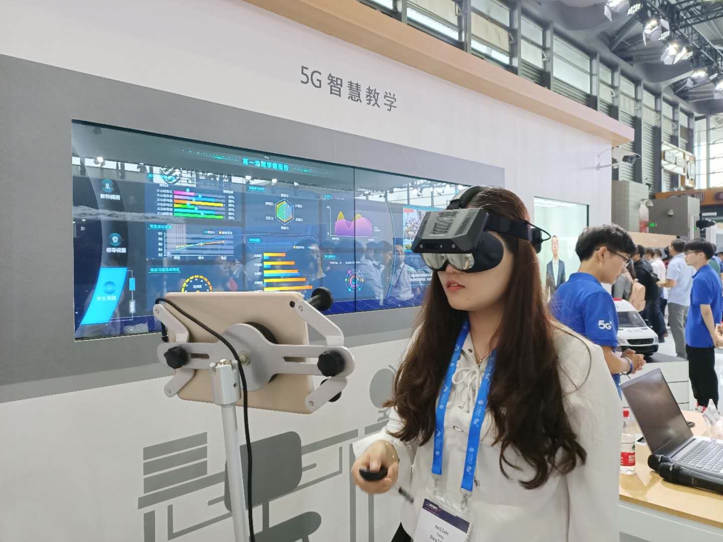 2019mwc发布的手机,mwc2019发布会现场视频