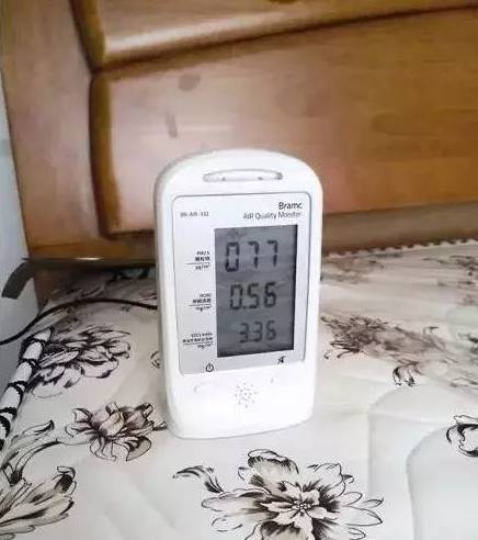 可怕的床垫,睡了10年的床垫拆开全是垃圾