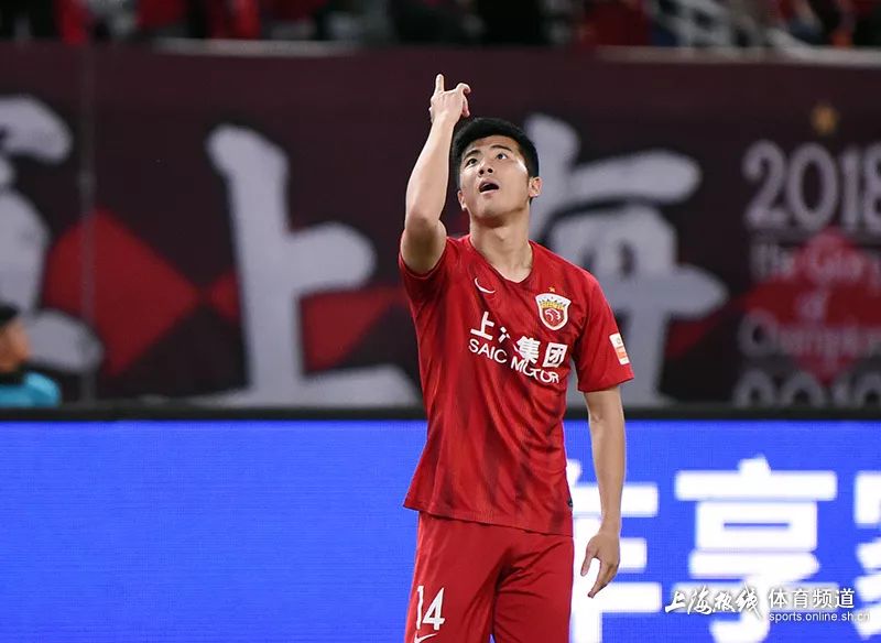 上海上港前锋李圣龙,上海上港足球队员李圣龙哪里人