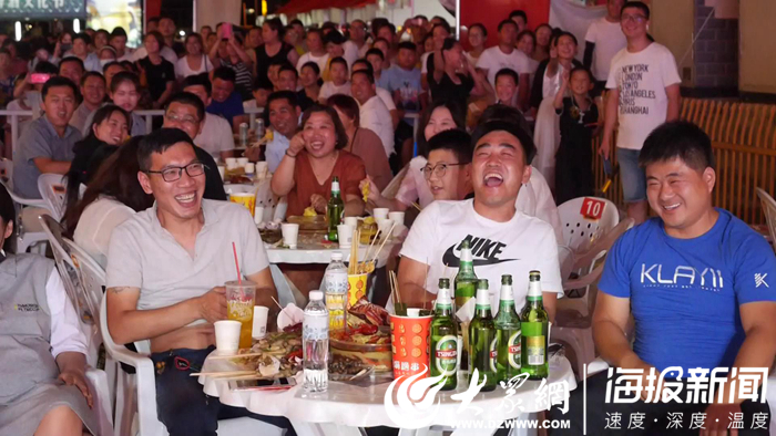 瓒崇悆鐙傛涔嬪,瓒崇悆涓栫晫鏉暏閰掕妭娲诲姩