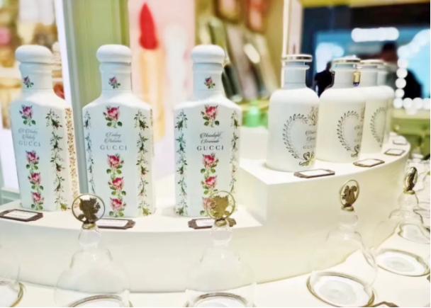 gucci美妆在哪儿买靠谱,gucci彩妆趋势