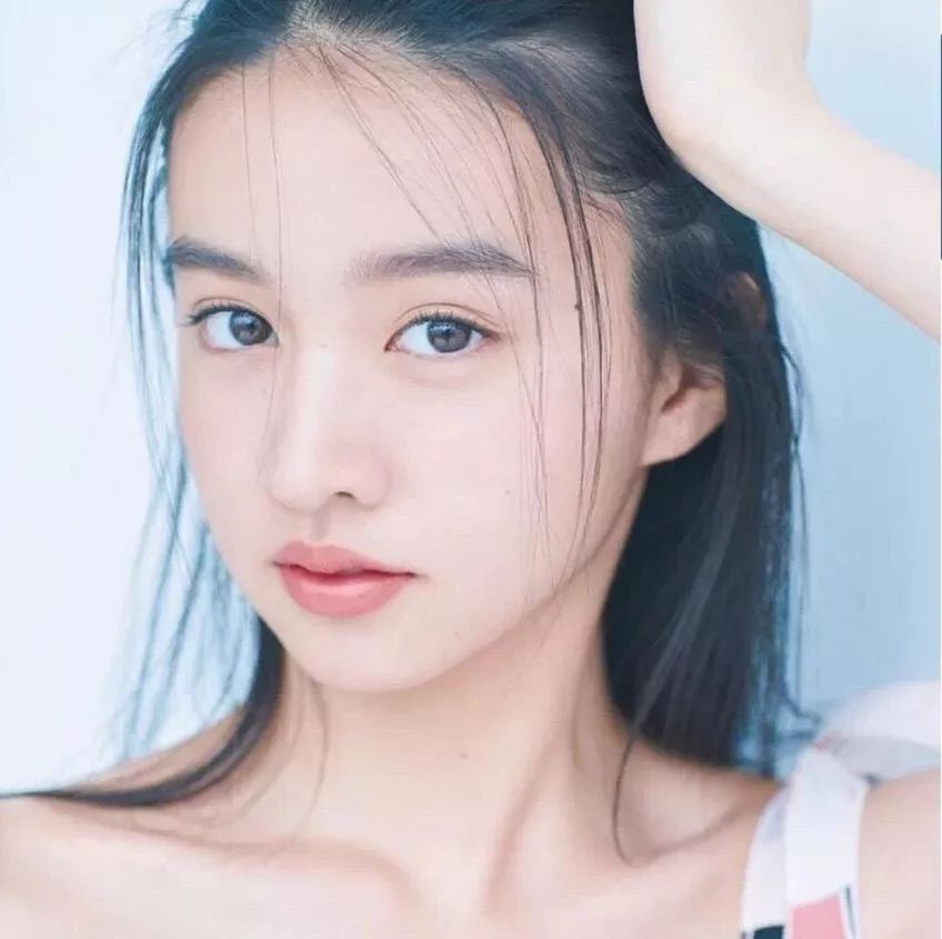 这个美白神器，3分钟让你素颜也能白成牛奶肌