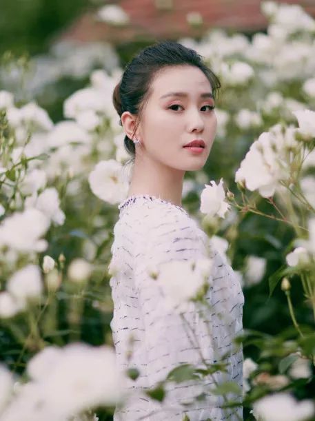 花木兰最新预告片刘亦菲,刘亦菲的花木兰造型又a又飒