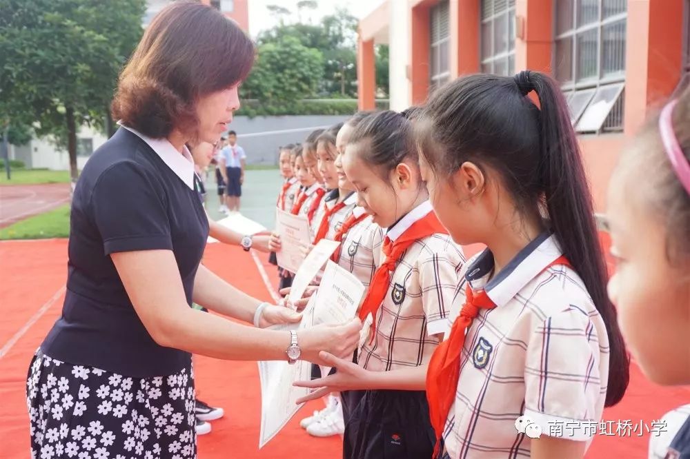 南宁市罗贤路小学散学典礼,2019南宁小学开学典礼简讯