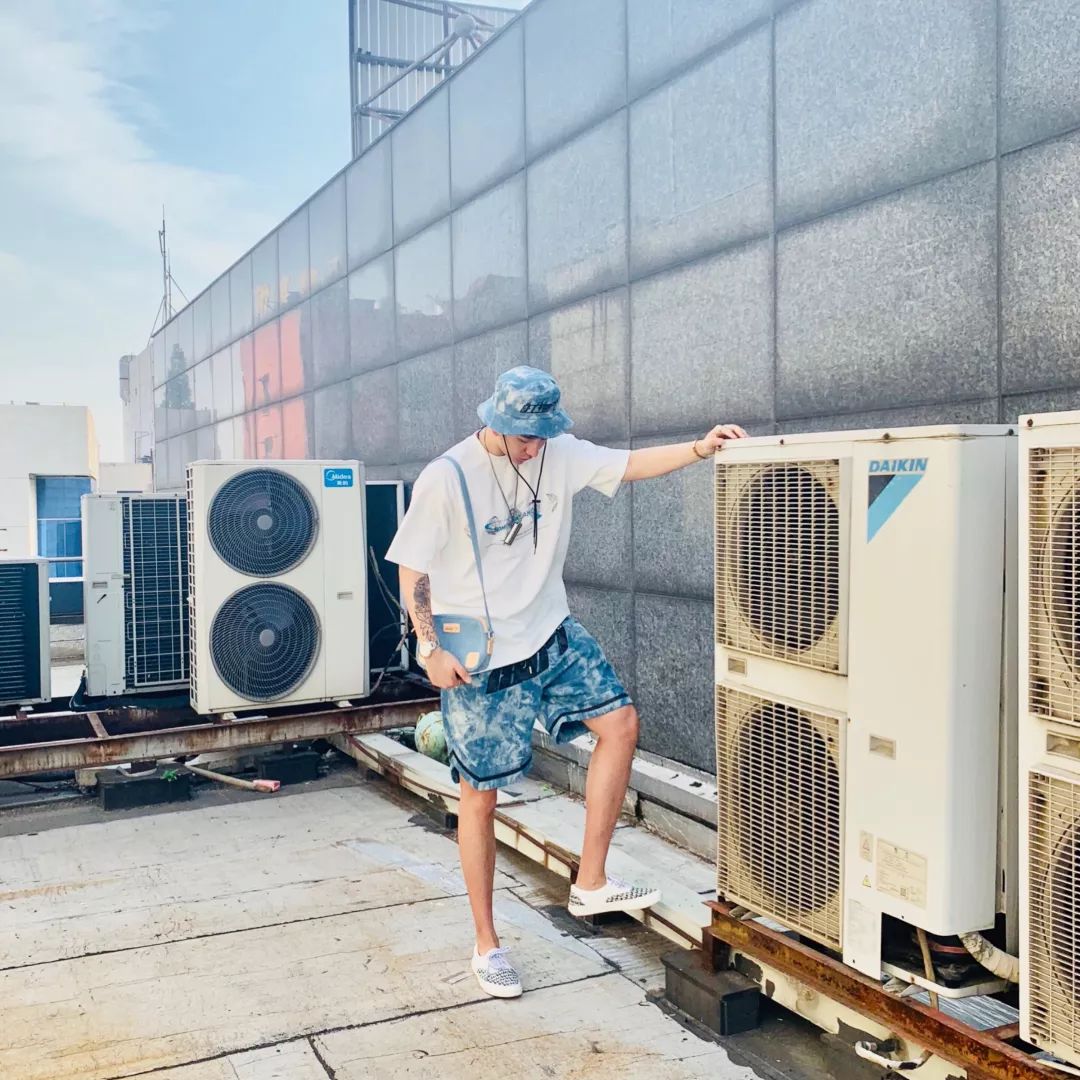 yeezy满天星莆田版本,yeezy满天星掉粉