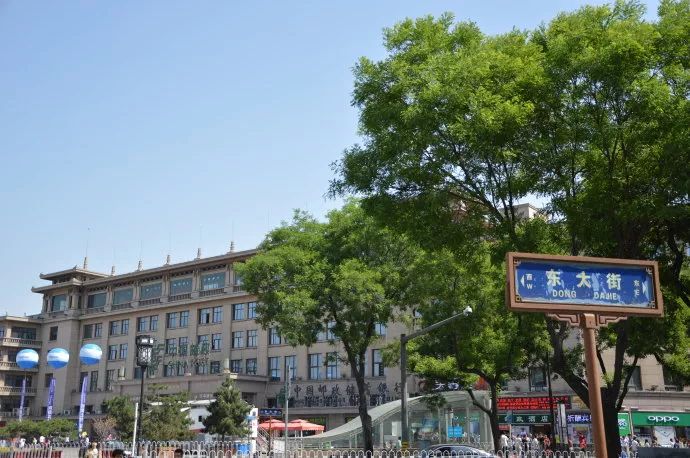 西安钟楼商圈事件真相,西安钟楼商圈历史