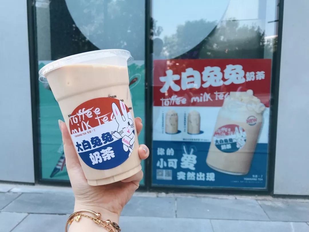 最近火爆的网红奶茶店,最近火爆的网红饮品奶茶店