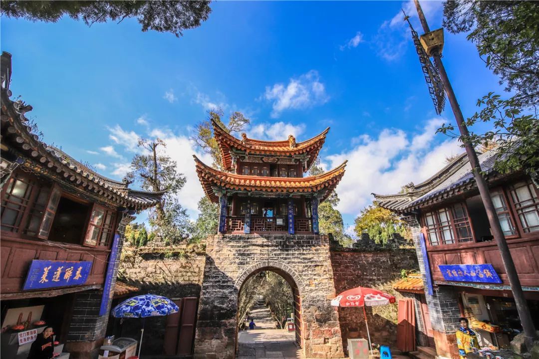 昆明金殿风景区历史,昆明金殿风景区古建筑之美