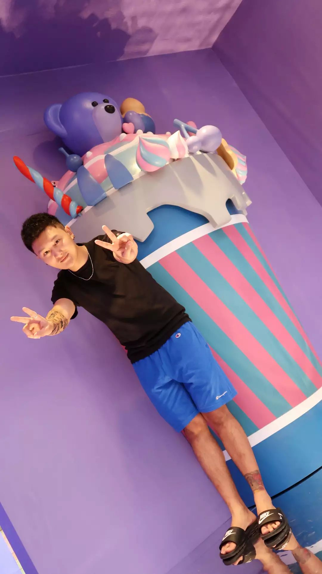 这家商场变酱紫了？风靡全球的薰衣草小熊来袭，带来高颜值打卡空间