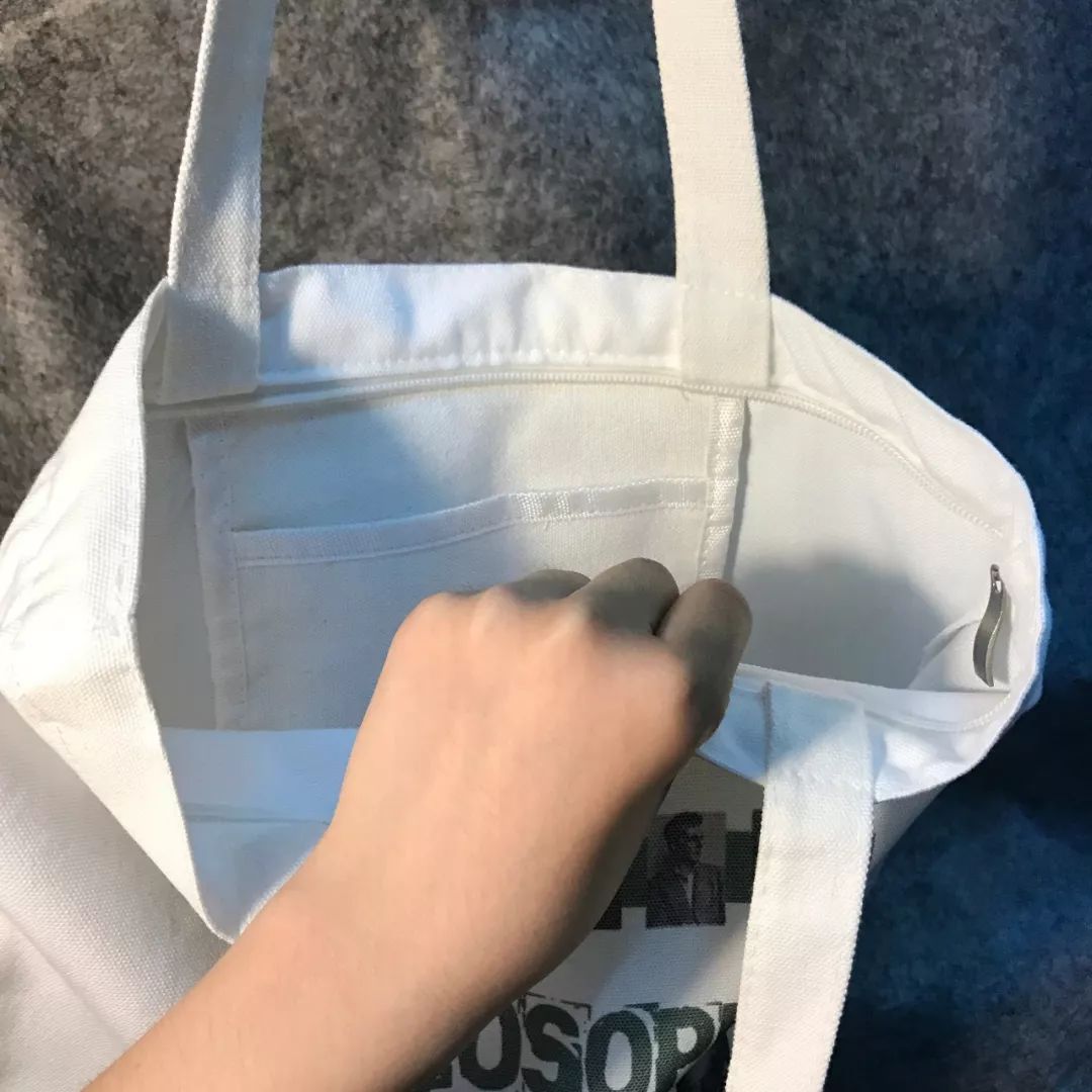 “包”治百病——将哲学装进帆布袋，这个夏天绝不撞款