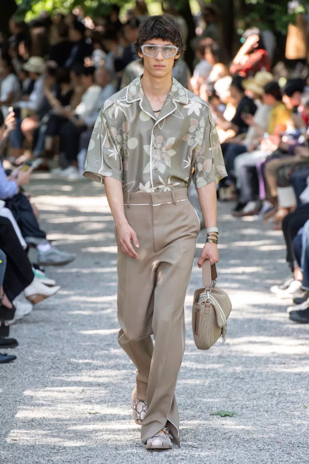 2021春夏男装流行趋势图片,20172018男装流行印花