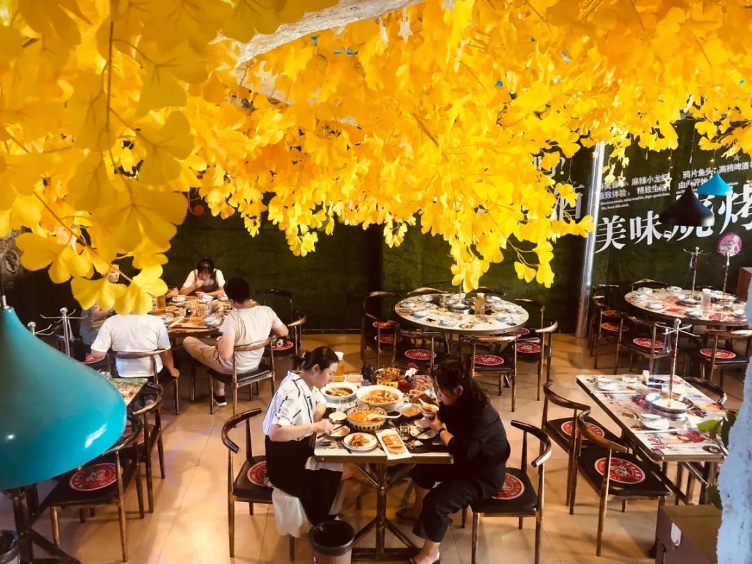 1019推荐丨这里有歌有酒有美食，你有故事来配吗？