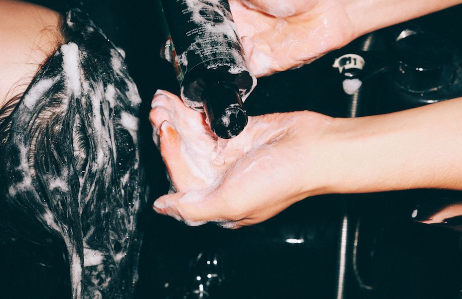 被虚假友情蒙蔽的“绿叶妹”，如今事业开挂反成“真公主”