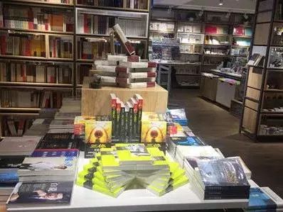 都上央视了！大学校园书店怎么突然这么火？