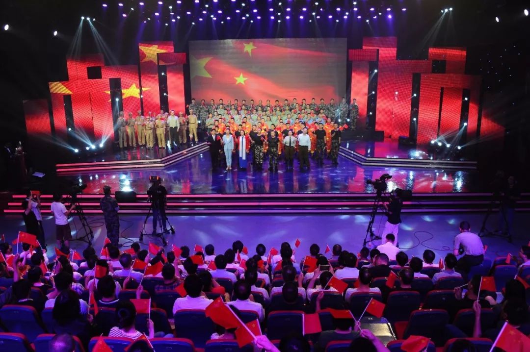 战鼓擂起来龙舟划起来,战鼓擂起号角吹响