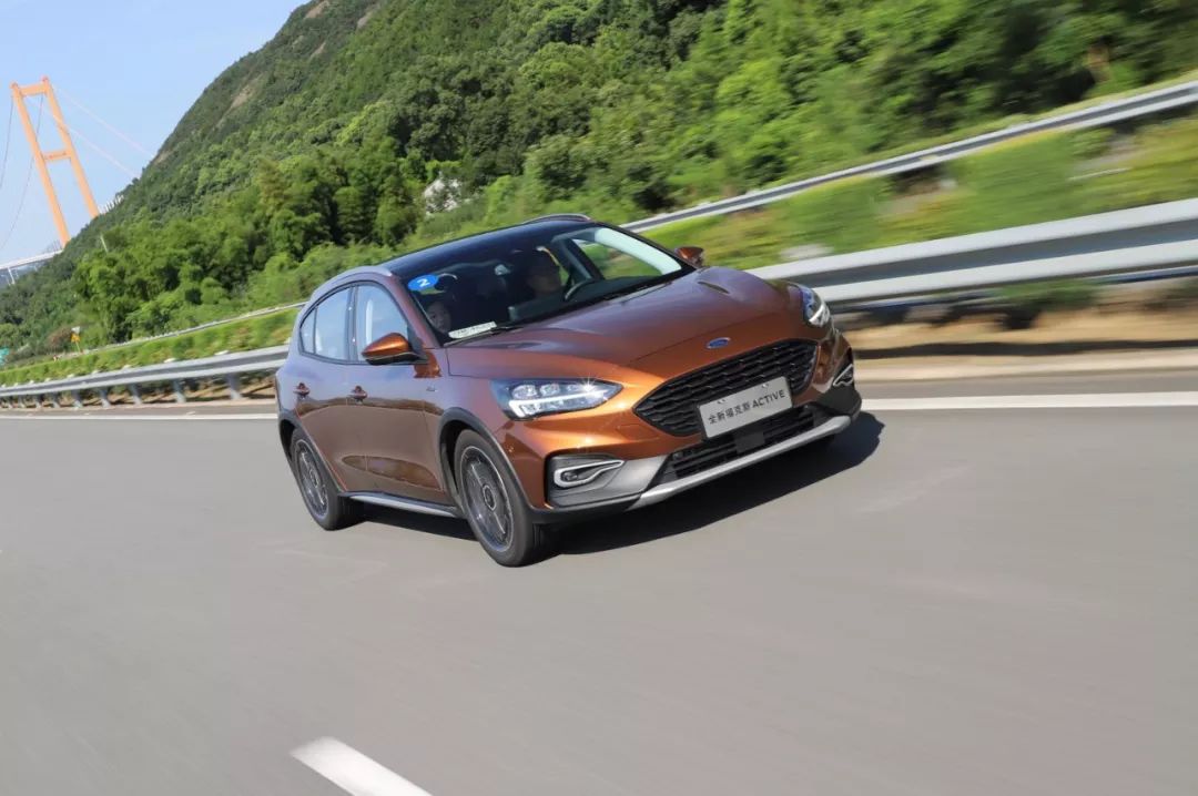 8挡自动变速跑多快最省油,福克斯active自动挡