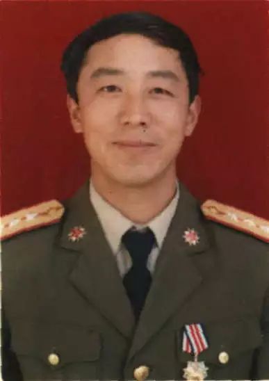 八一特辑不忘历史才勇往直前,八一特辑退伍