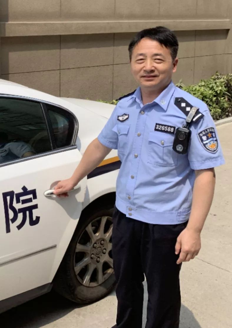 八一特辑不忘历史才勇往直前,八一特辑退伍