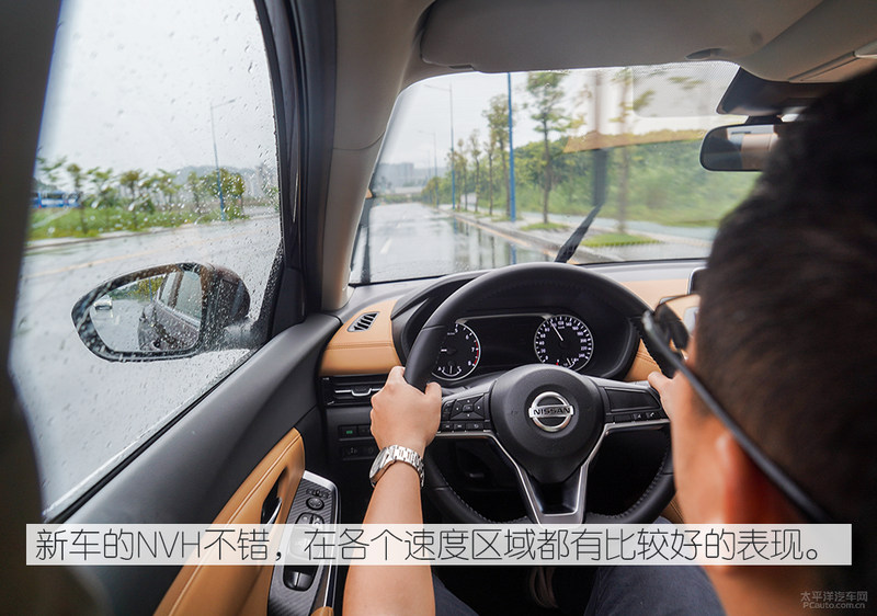 日产轩逸汽车评测2014,2022日产轩逸评测视频懂车帝