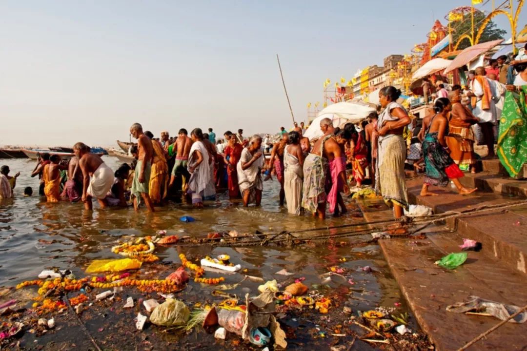 世界迷惑行为大赏解说,世界洗浴