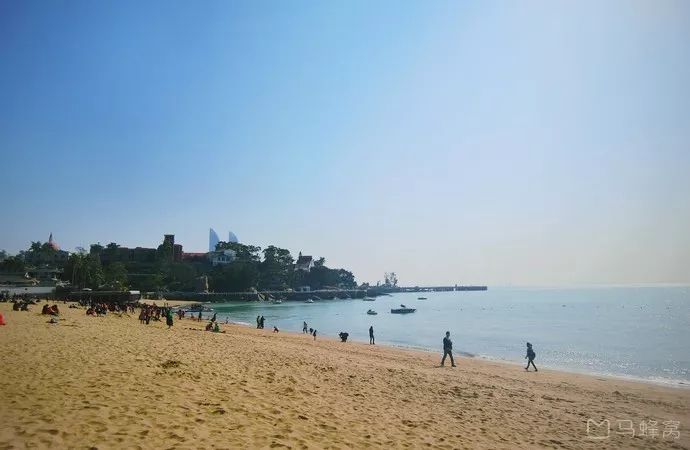 对厦门鼓浪屿景色的描写,鼓浪屿在厦门的哪个地方