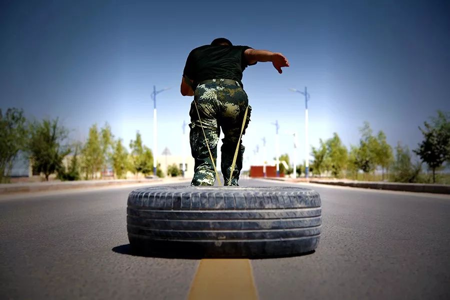 军车都用什么牌子的轮胎,最适合卫士的轮胎