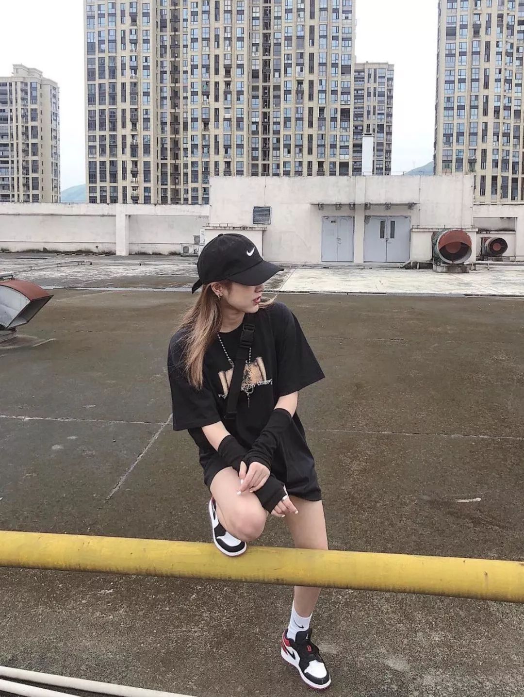 aj1和yeezy满天星,aj和yeezy哪个更容易受欢迎