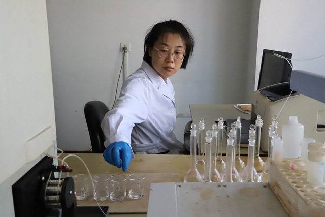 探访海关实验室：进口电饭煲等小家电、儿童玩具不合格率动辄3成以上