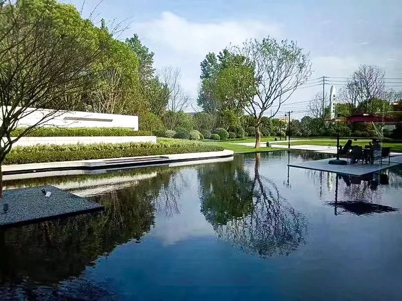 执极简之笔与艺术之尺，勾勒未来之城丨新力帝泊湾