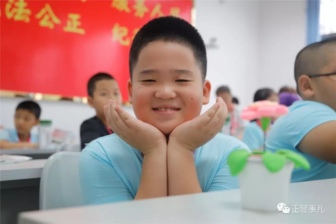 警察的孩子还用政审吗,警察的孩子涉嫌犯罪会丢掉工作吗