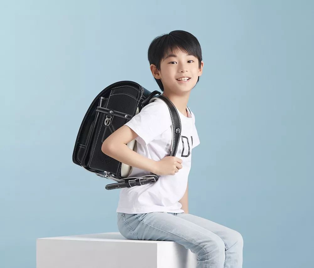 日本小孩的书包有哪些,日本儿童减负保护肩脊书包