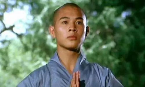 暴露你年纪的时候到了,暴露你的年龄的时候到了