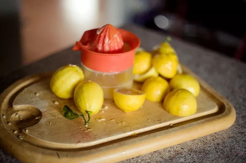 水里加点盐喝能消炎嘛,什么水果加盐可以消炎