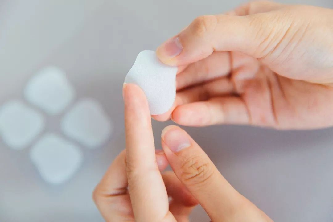 35岁了法令纹鱼尾纹眉间纹怎么办,三十岁就有眉间纹法令纹怎么办