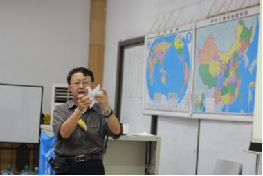 张世宗：学习游戏化——传统童玩与现代乐育