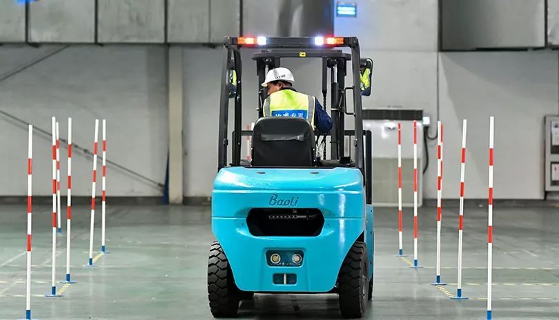 牛逼叉车技术,叉车师傅排行榜