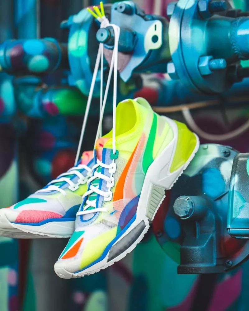 男生骚起来没女生什么事，5款「骚系球鞋」让你的回头率爆表