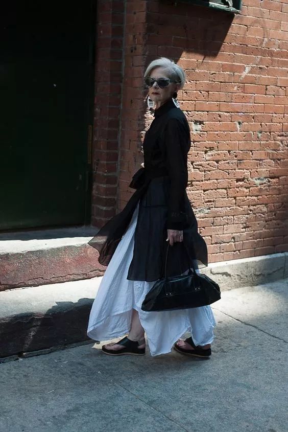 想和任何人都保持距离,想跟一个人保持距离