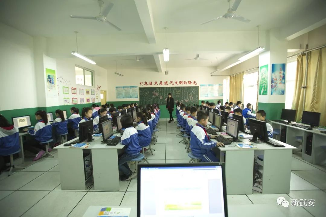 壮丽70年奋斗新时代课堂笔记,壮丽70年奋斗新时代教师心得体会