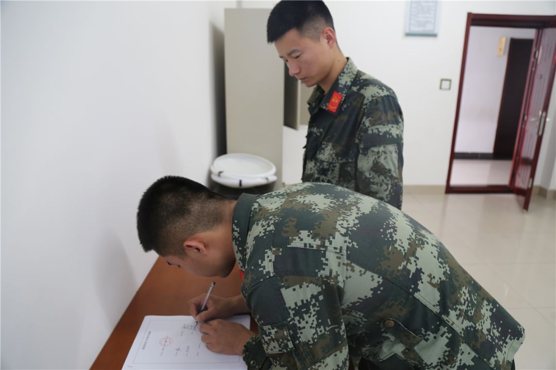 军营之星新兵,军旅生涯结束新的岗位启航