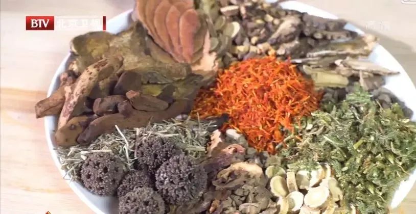 膝盖关节骨刺怎么治才能彻底根除,膝盖骨刺初期怎么治才能彻底根除