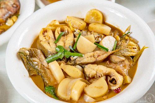 东海开渔第一网！20年本帮菜大佬开卖小海鲜，人均只要100+